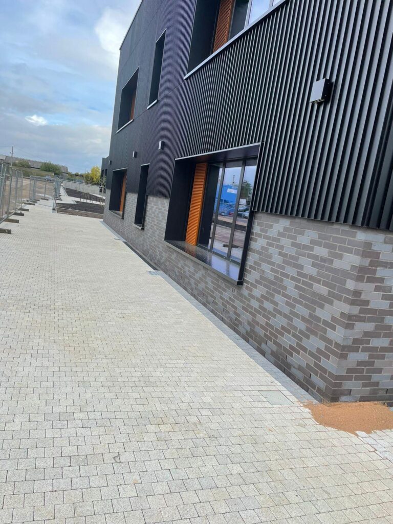 Paving slabs Specialists East London